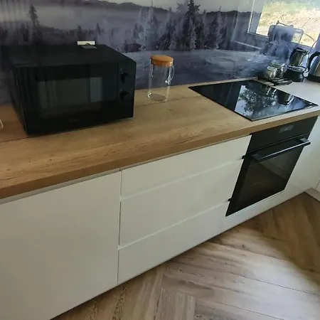 Stacja شقة